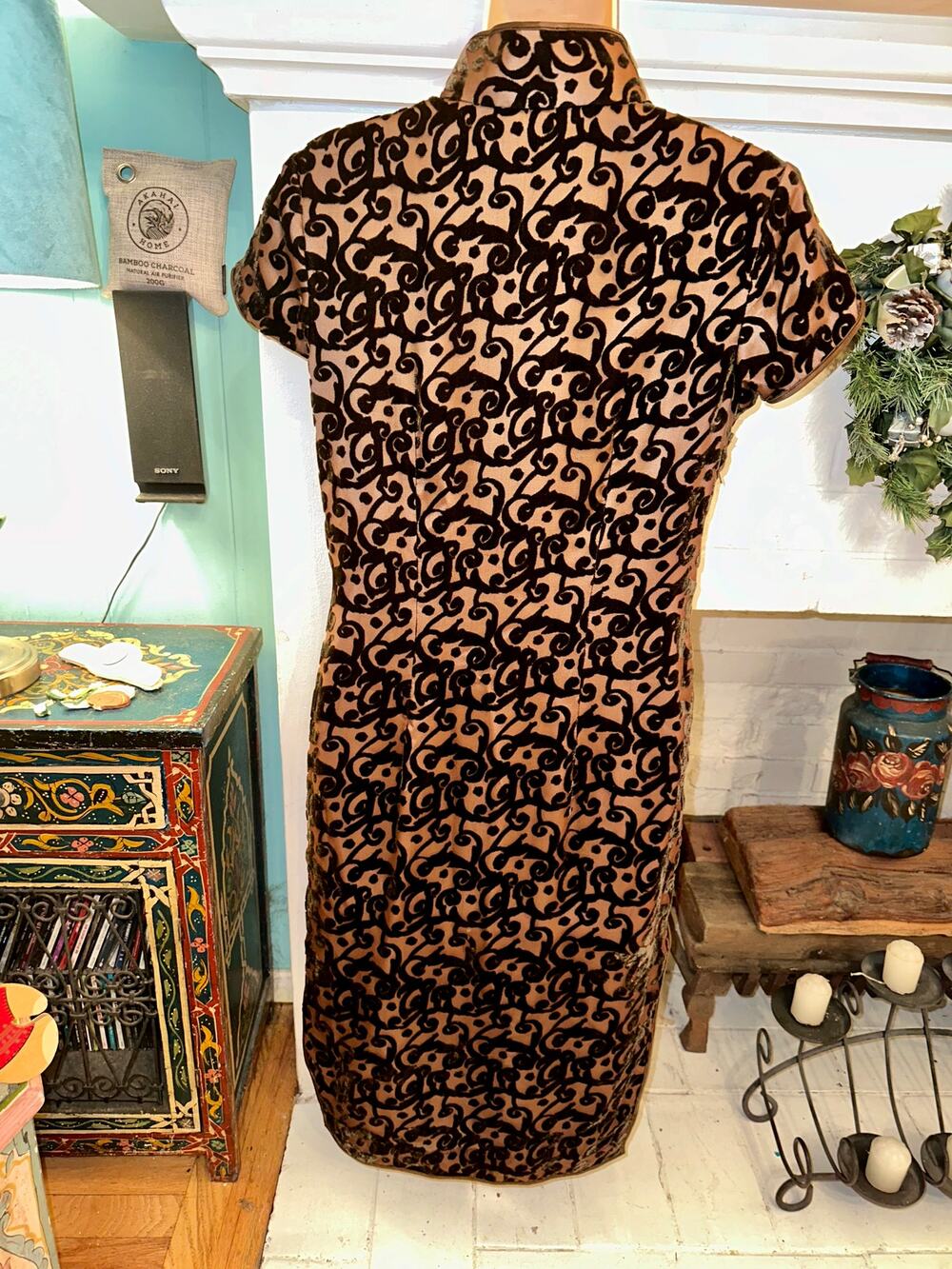 VINTAGE SHANGHAI TANG SILK BURNOUT VELVET CHEONGSAM DRESS
